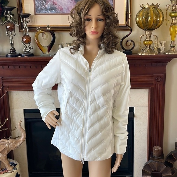 Brand New Nike Aeroloft Ventilated Lightweight Warmth Golf Cream Zippered Jacket - Picture 1 of 16